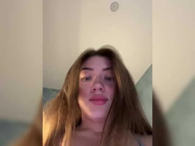 LunaKrismas – webcam model profile photo Image 10