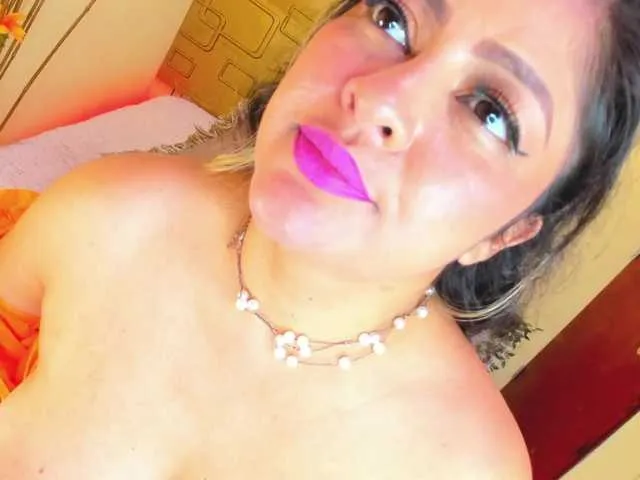 reshmika_reddy – webcam model profile photo Image 13