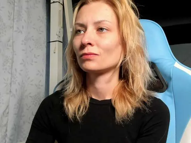 AmyBelmontt – webcam model profile photo Image 9