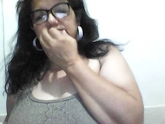 SkyLumen – webcam model profile photo Image 12