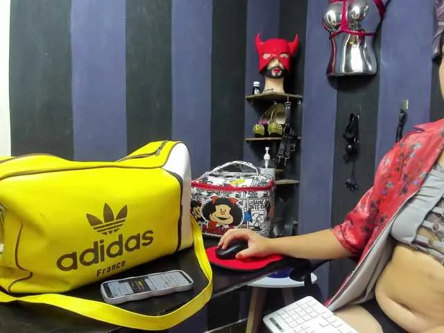 SkyLumen – webcam model profile photo Image 3