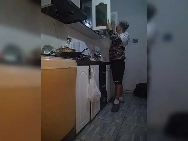 SkyLumen – webcam model profile photo Image 19