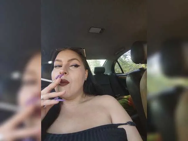 CassieGil – webcam model profile photo Image 5