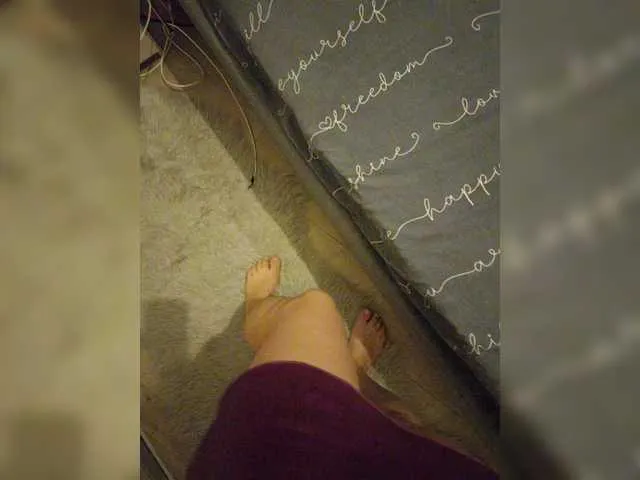 AmyBelmontt – webcam model profile photo Image 15