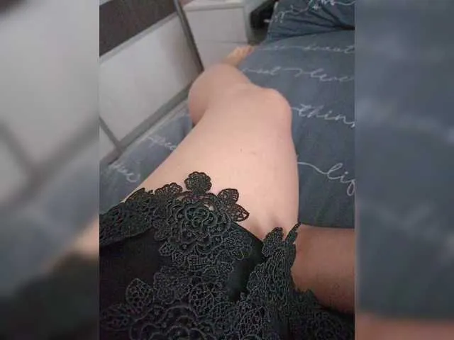 AmyBelmontt – webcam model profile photo Image 17