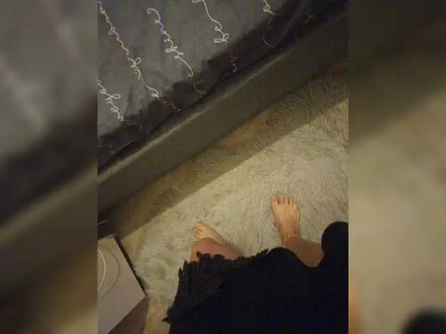 AmyBelmontt – webcam model profile photo Image 9