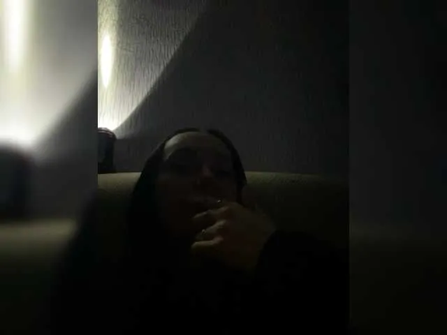 ElianaGarcia – webcam model profile photo Image 14