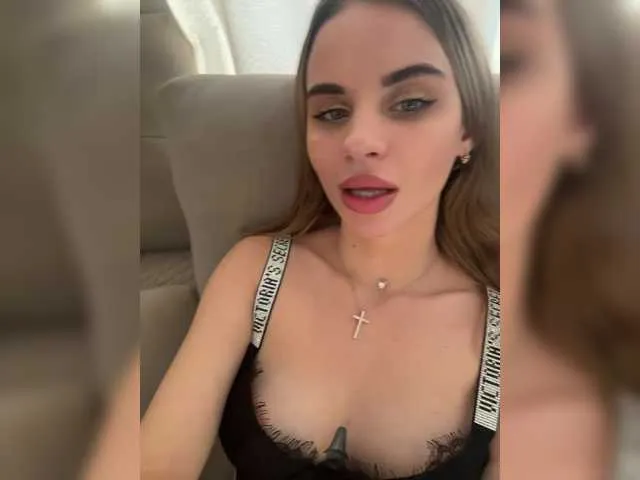 CassieGil – webcam model profile photo Image 16