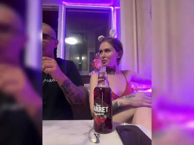 AmyBelmontt – webcam model profile photo Image 13