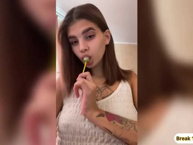 CassieGil – webcam model profile photo Image 11