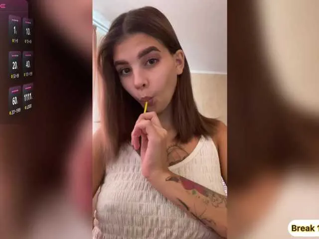 CassieGil – webcam model profile photo Image 14