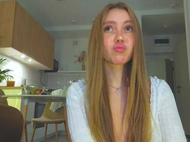 CassieGil – webcam model profile photo Image 19