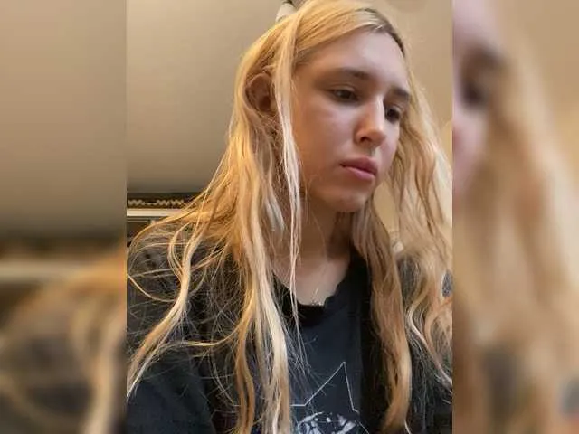 danafiore – webcam model profile photo Image 15