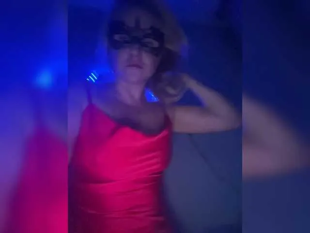 JuliaQuinn – webcam model profile photo Image 11