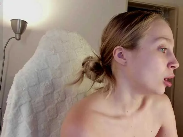 GreciaMorgan – webcam model profile photo Image 12