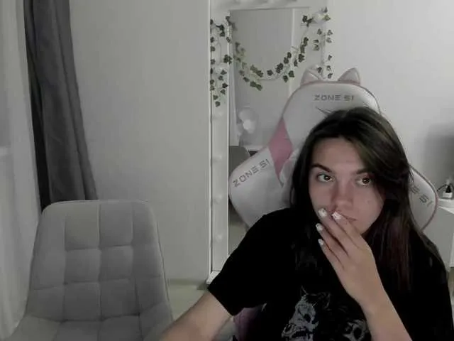 MeilynDuque – webcam model profile photo Image 11