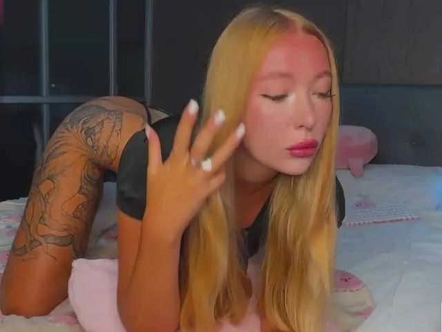 Porcellina181 – webcam model profile photo Image 11