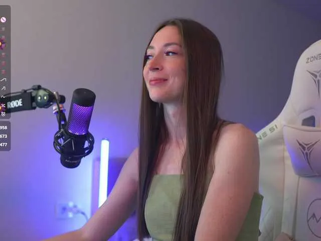 AmyBelmontt – webcam model profile photo Image 12