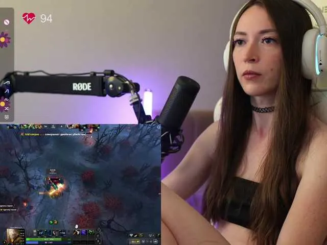 AmyBelmontt – webcam model profile photo Image 14