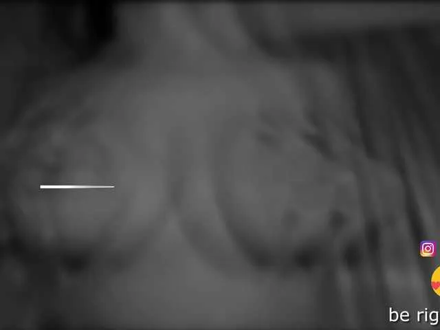 SuperSQUIRTERr – webcam model profile photo Image 16