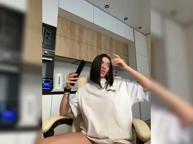 AmyBelmontt – webcam model profile photo Image 16