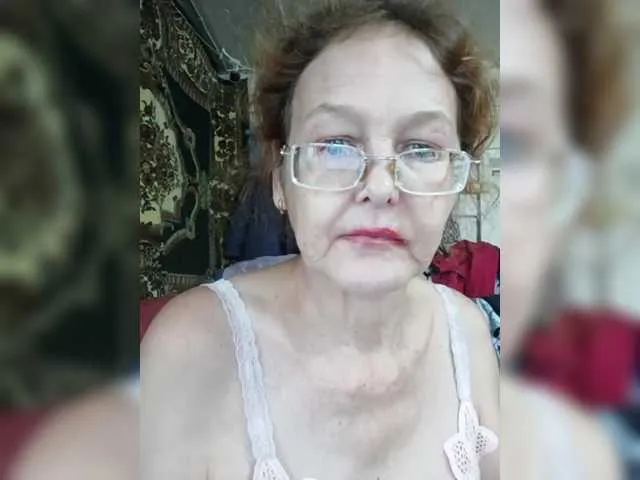 CassieGil – webcam model profile photo Image 14