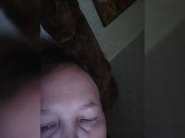 CassieGil – webcam model profile photo Image 8