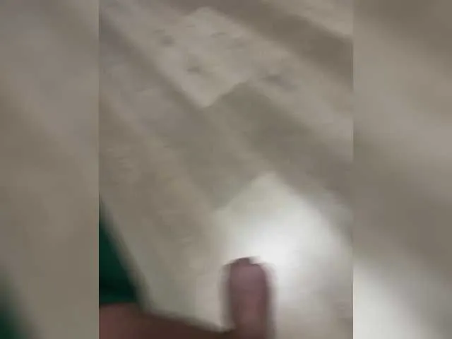 SkyLumen – webcam model profile photo Image 11