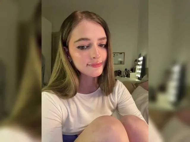 Natacha_Velmont – webcam model profile photo Image 19