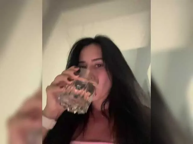 Leylah_Linda – webcam model profile photo Image 11