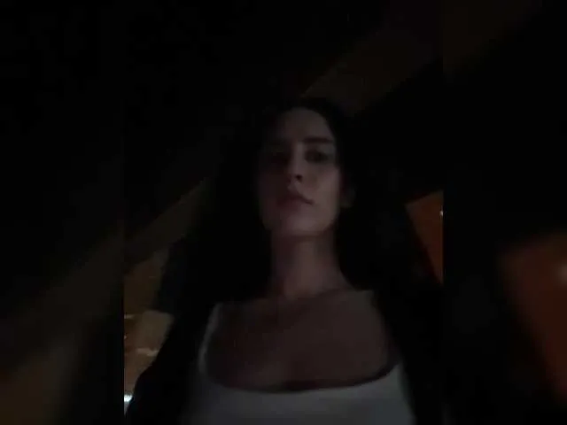 Leylah_Linda – webcam model profile photo Image 2