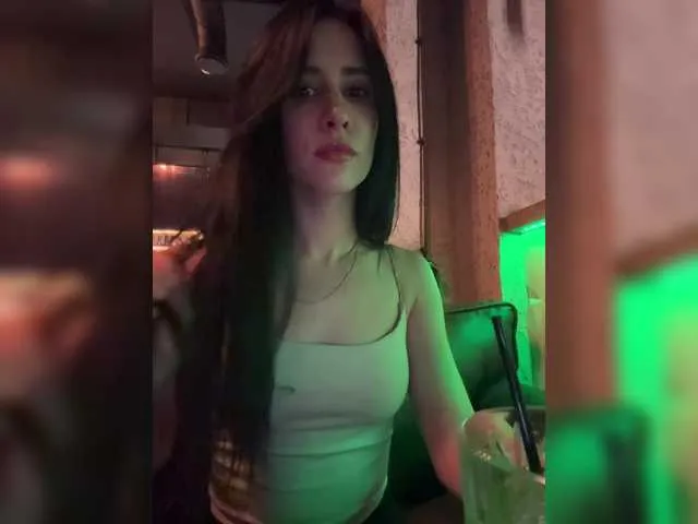 Leylah_Linda – webcam model profile photo Image 5