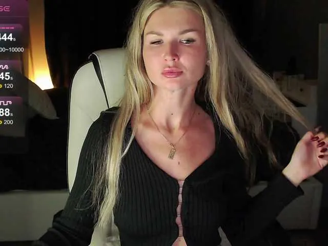 AmyBelmontt – webcam model profile photo Image 10