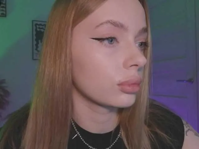 CassieGil – webcam model profile photo Image 11