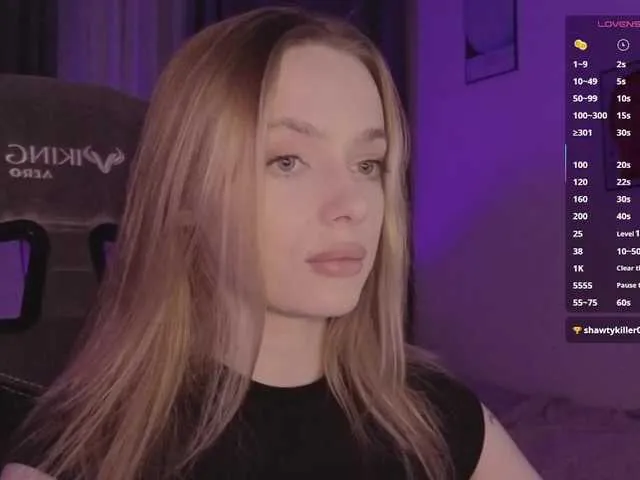 CassieGil – webcam model profile photo Image 14