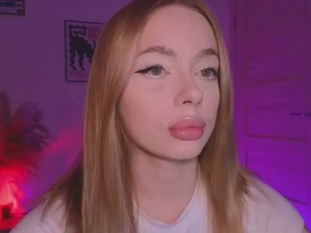 CassieGil – webcam model profile photo Image 4