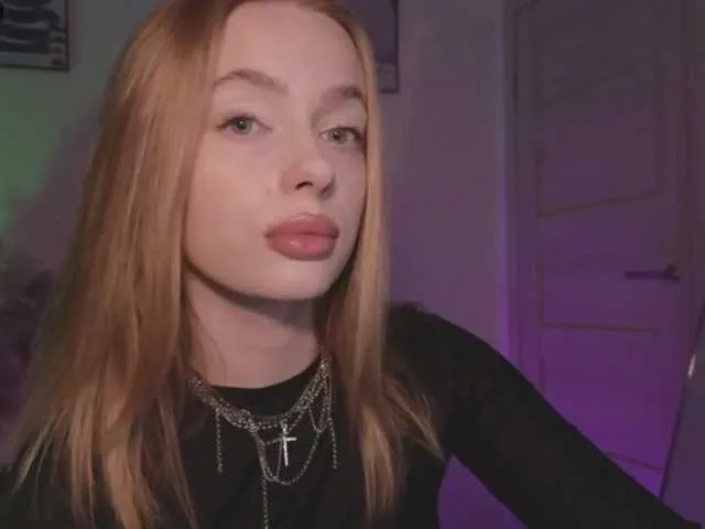 CassieGil – webcam model profile photo Image 8