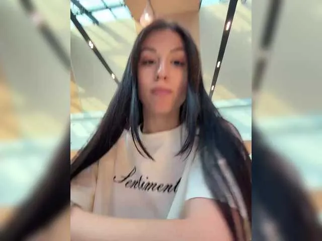 AmyBelmontt – webcam model profile photo Image 16