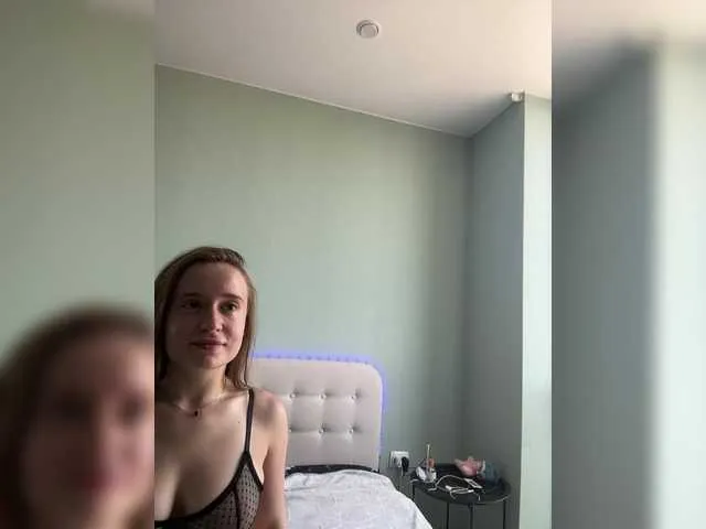 Alikams – webcam model profile photo Image 11