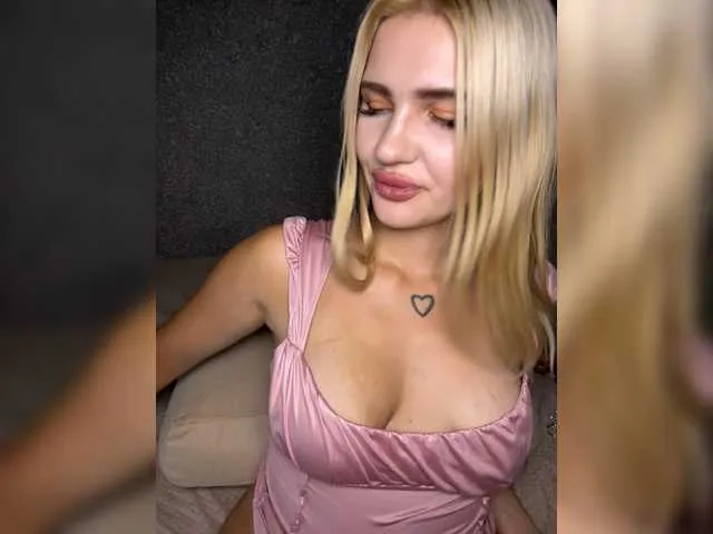 FatPussyJamaican – webcam model profile photo Image 14