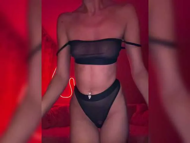 AmyBelmontt – webcam model profile photo Image 8