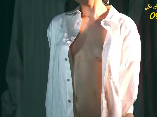 AmyBelmontt – webcam model profile photo Image 18