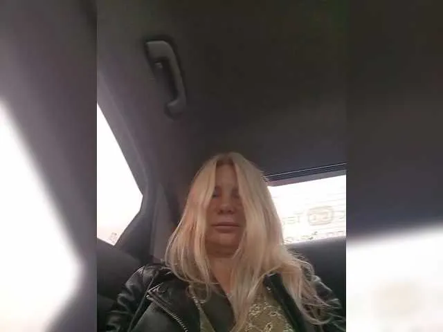 AmyBelmontt – webcam model profile photo Image 10