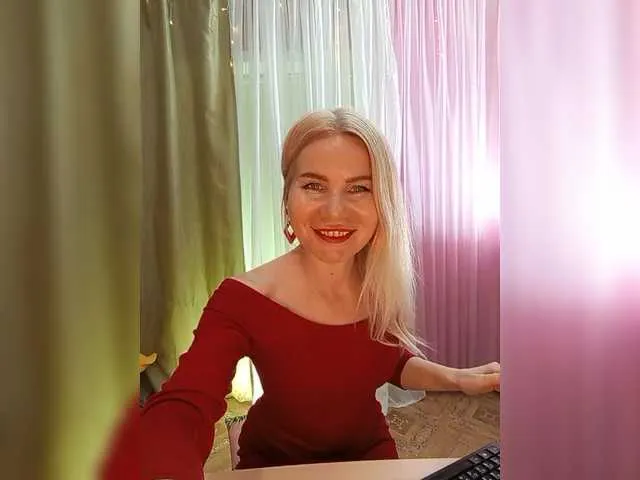 AmyBelmontt – webcam model profile photo Image 3