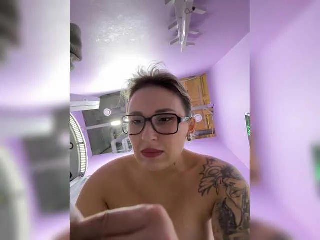 MarianaRoa – webcam model profile photo Image 8