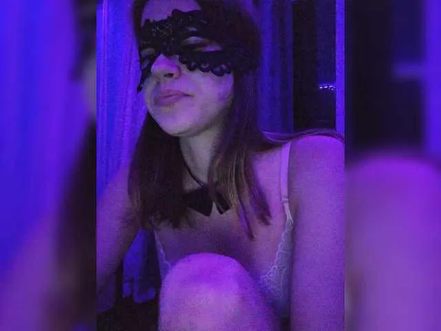 MeilynDuque – webcam model profile photo Image 6