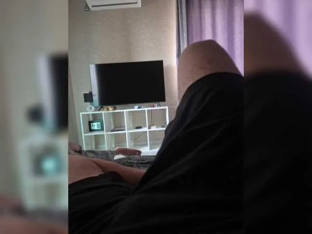 Scandalxx – webcam model profile photo Image 2