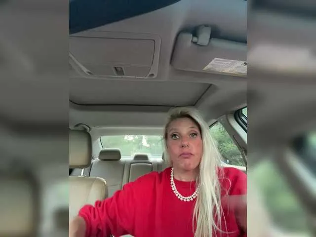 NoaMarin – webcam model profile photo Image 10