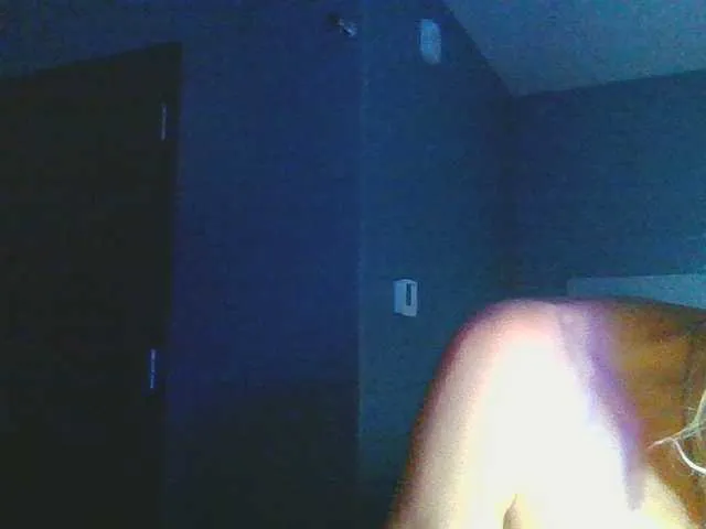 NoaMarin – webcam model profile photo Image 2