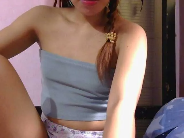 SkyLumen – webcam model profile photo Image 3